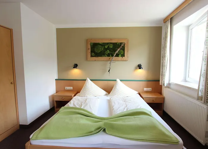 Modern In With Terrace *