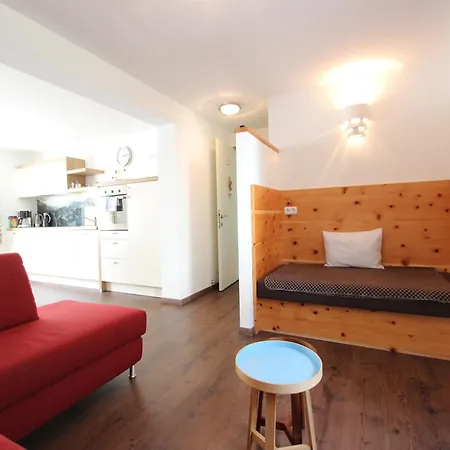 Modern In With Terrace *