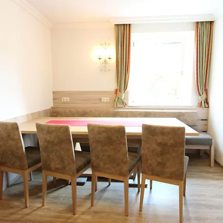 Modern In With Terrace Apartment *