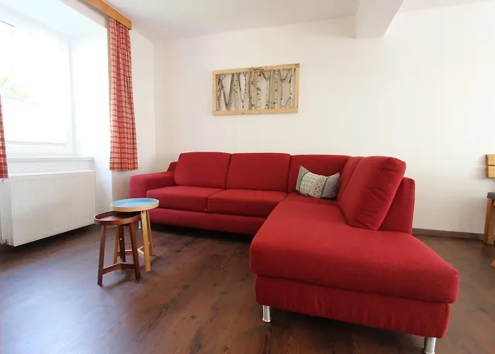 Modern In With Terrace *