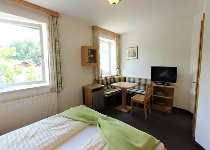 شقة Modern In With Terrace